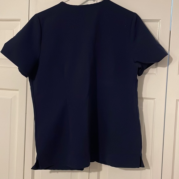 FIGS Casma Scrub Top Navy M - Picture 4 of 6